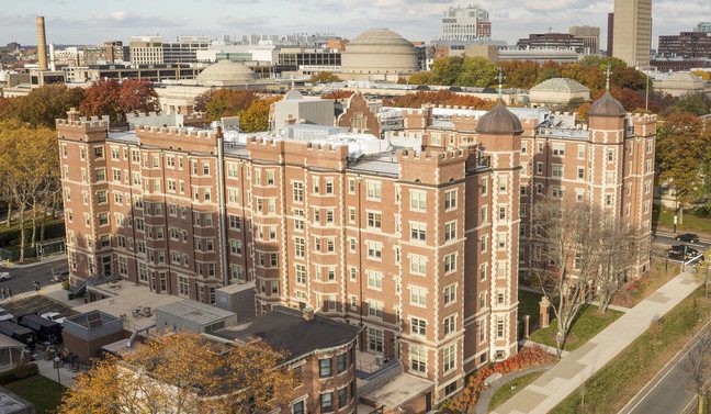 Massachusetts Institute of Technology (MIT)